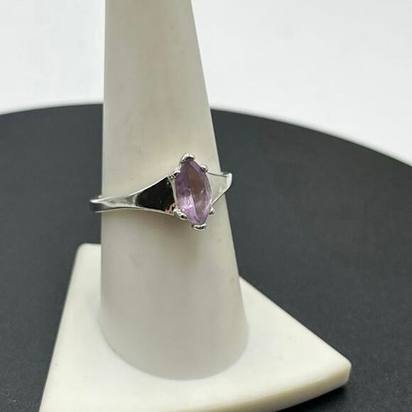 925 Sterling Silver Marquise Prong Amethyst February Estate Signed Ring 8.75 - Picture 1 of 11
